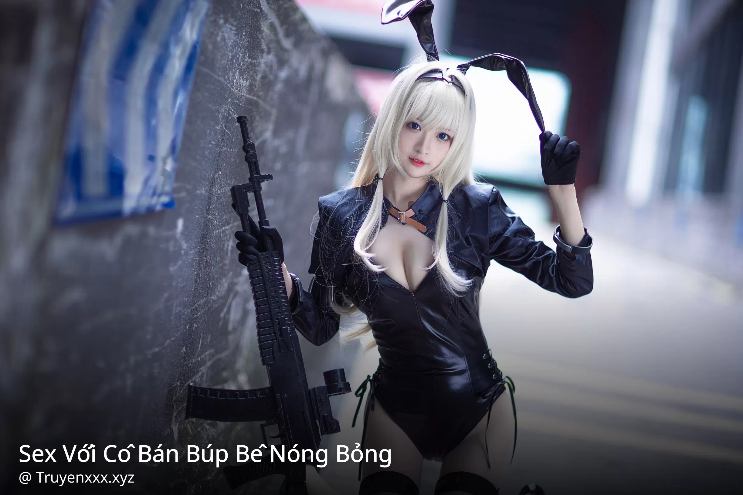 Sex Với Cô Bán Búp Bê Nóng Bỏng